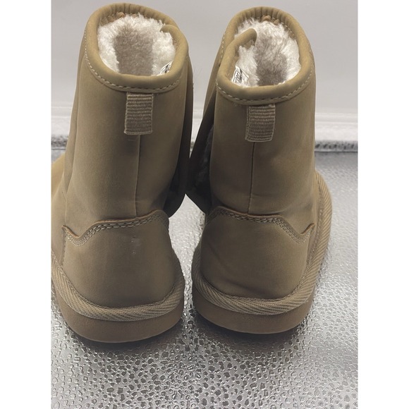 Girl‎ Infant  Size 5 Chestnut Uppers BOOTS  Faux Fur Target - Picture 3 of 7